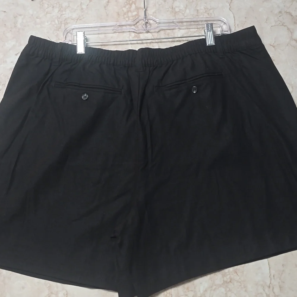 Time and Tru Women's Black Flat Front Shorts - Picture 3 of 8